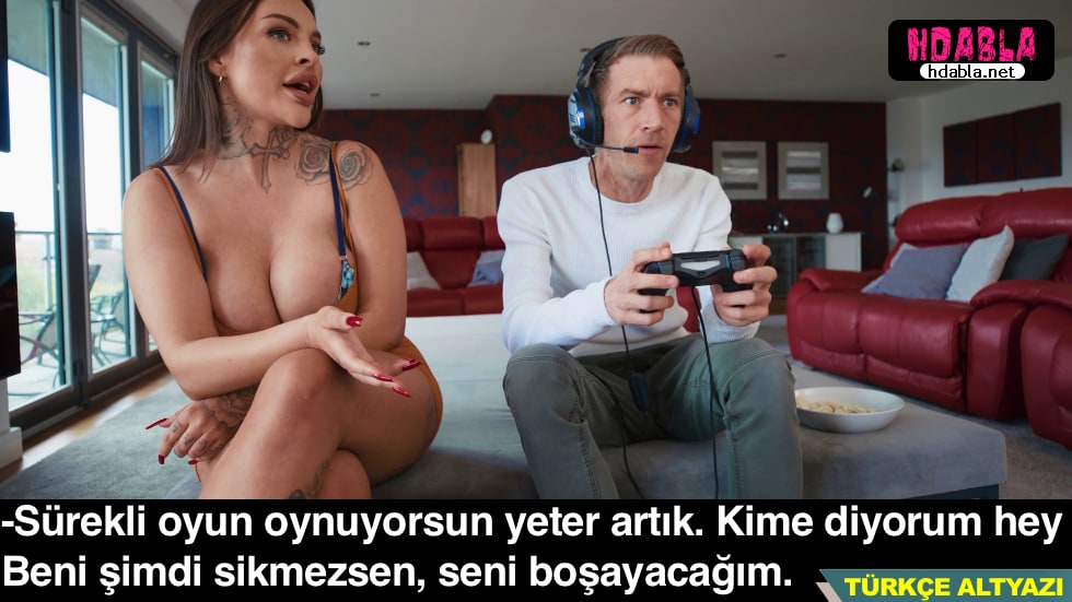 Karım sürekli oyun oynayıp onu sikmediğim için delirdi evi terk ediyor Karım sürekli oyun oynayıp onu sikmediğim için delirdi evi terk ediyor
